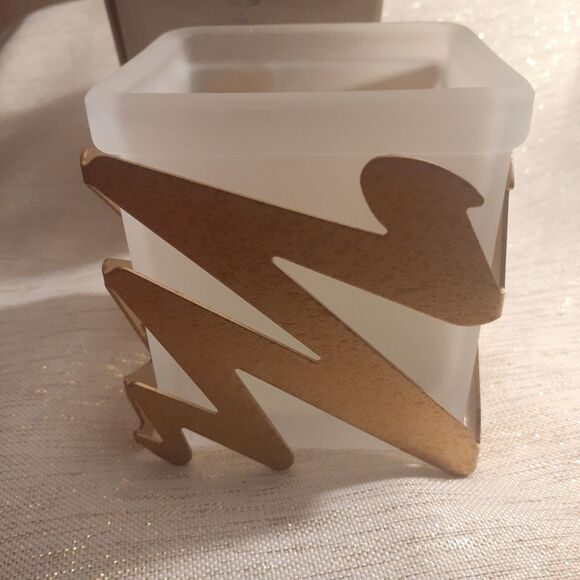 Partylite P7108 Tempo Tealight Holder Frosted Glass Gold Brass Accent NEW - Picture 3 of 6